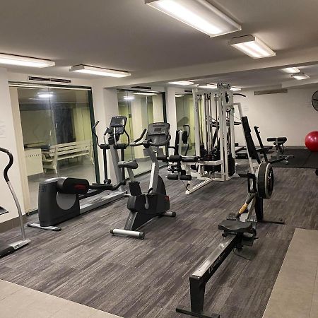 2 Bed 2 Bath Luxury Apartment In Braddon Canberra - Free Heated Pool, Gym, Parking Luaran gambar