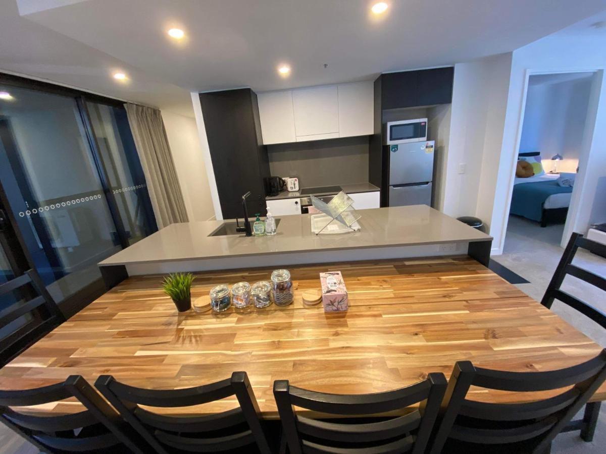 2 Bed 2 Bath Luxury Apartment In Braddon Canberra - Free Heated Pool, Gym, Parking Luaran gambar