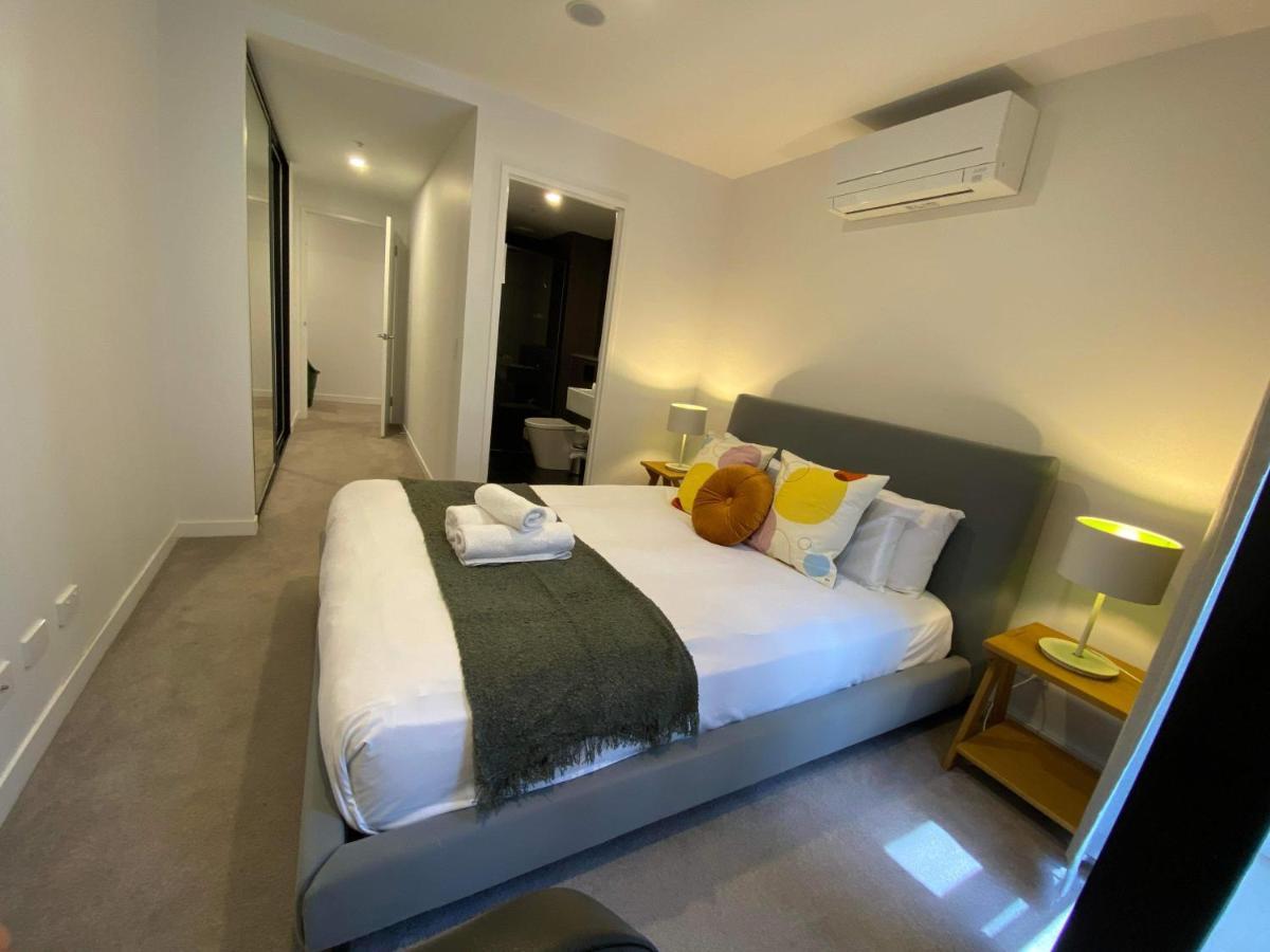 2 Bed 2 Bath Luxury Apartment In Braddon Canberra - Free Heated Pool, Gym, Parking Luaran gambar