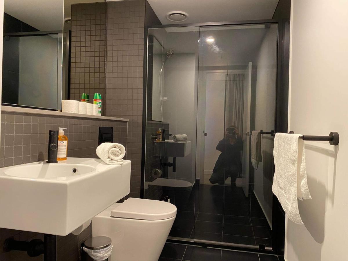 2 Bed 2 Bath Luxury Apartment In Braddon Canberra - Free Heated Pool, Gym, Parking Luaran gambar